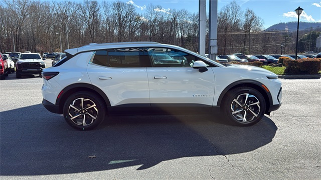new 2026 Chevrolet Equinox EV car, priced at $43,965