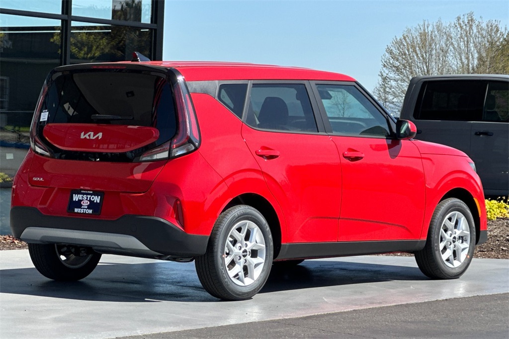 new 2025 Kia Soul car, priced at $22,560