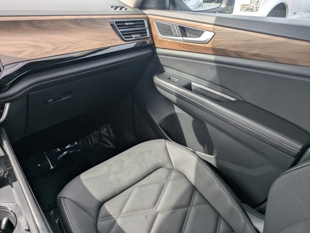 used 2024 Volkswagen Atlas car, priced at $30,998