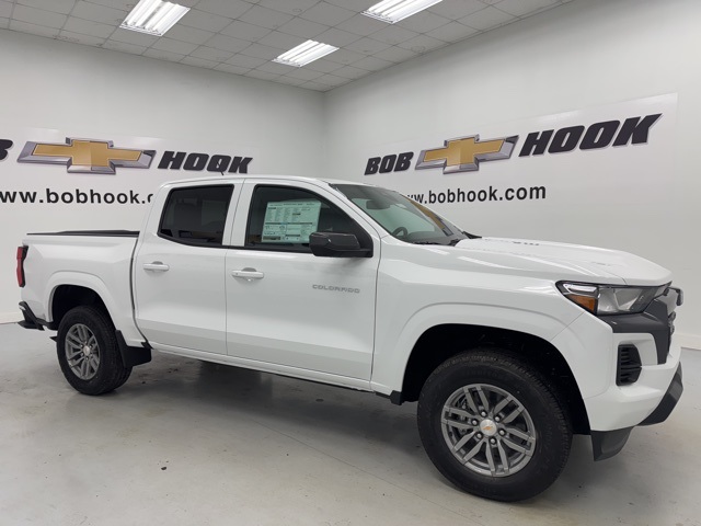 new 2026 Chevrolet Colorado car, priced at $36,995