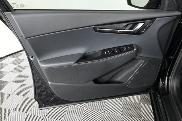 new 2025 Kia EV6 car, priced at $46,835