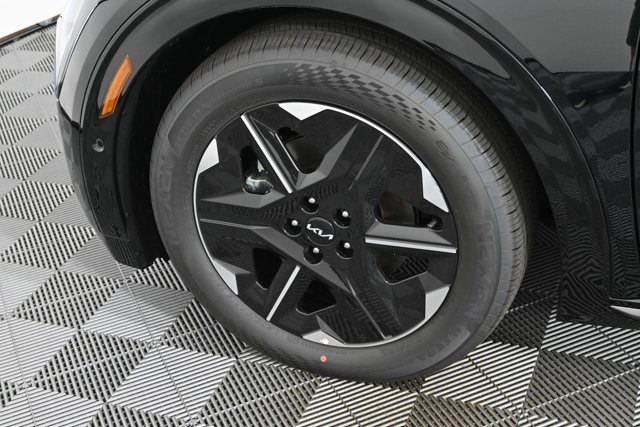 new 2025 Kia EV6 car, priced at $46,835