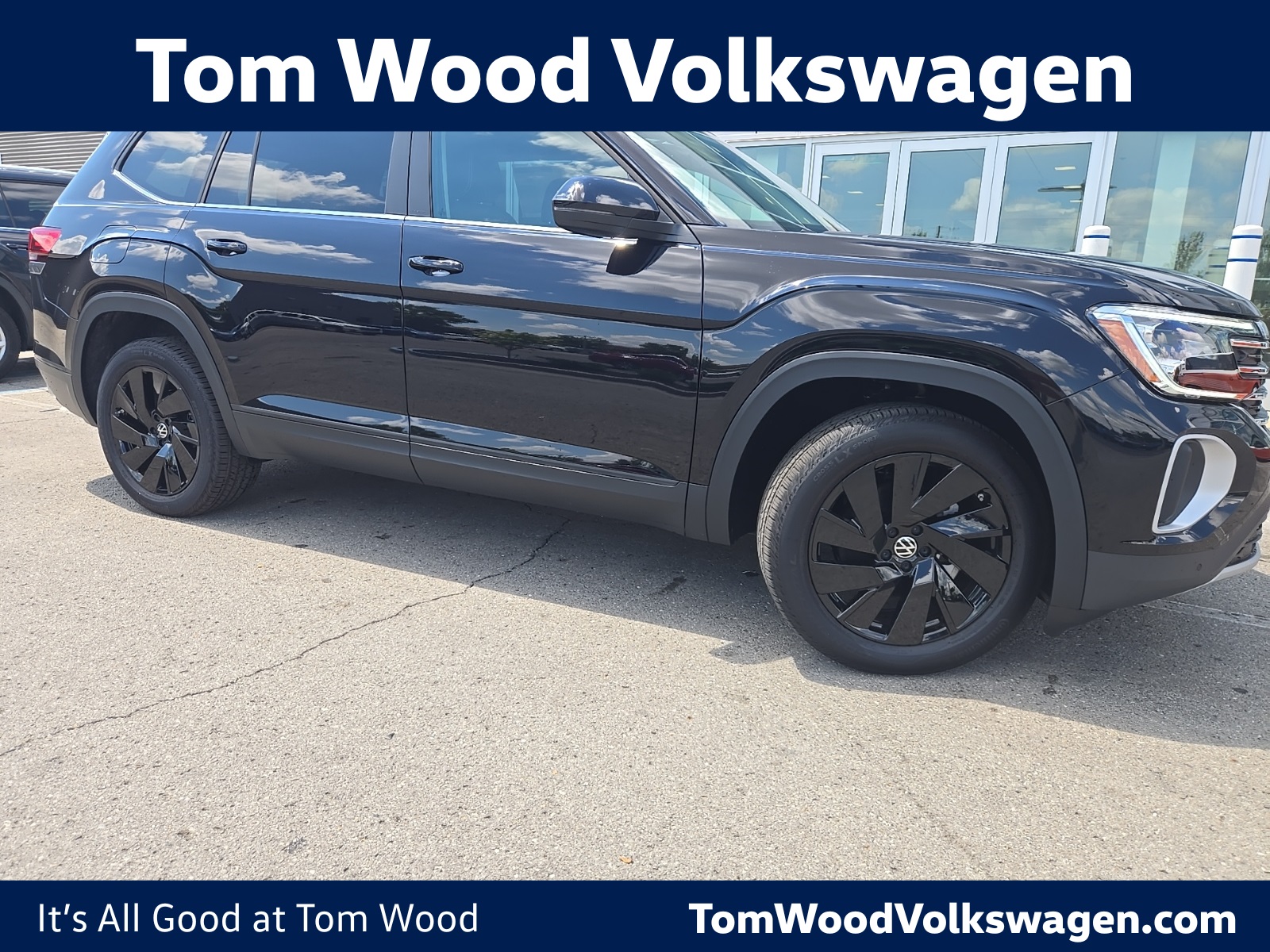 new 2025 Volkswagen Atlas car, priced at $40,643