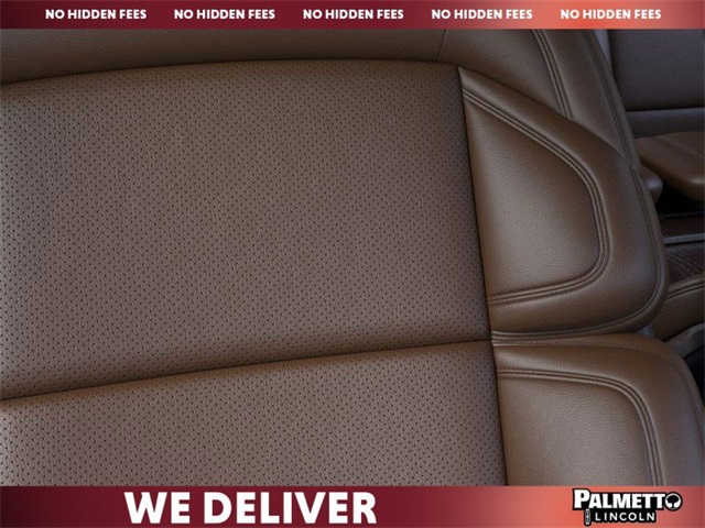 new 2025 Lincoln Navigator car, priced at $108,680