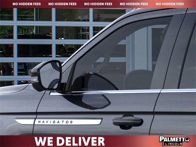 new 2025 Lincoln Navigator car, priced at $108,680