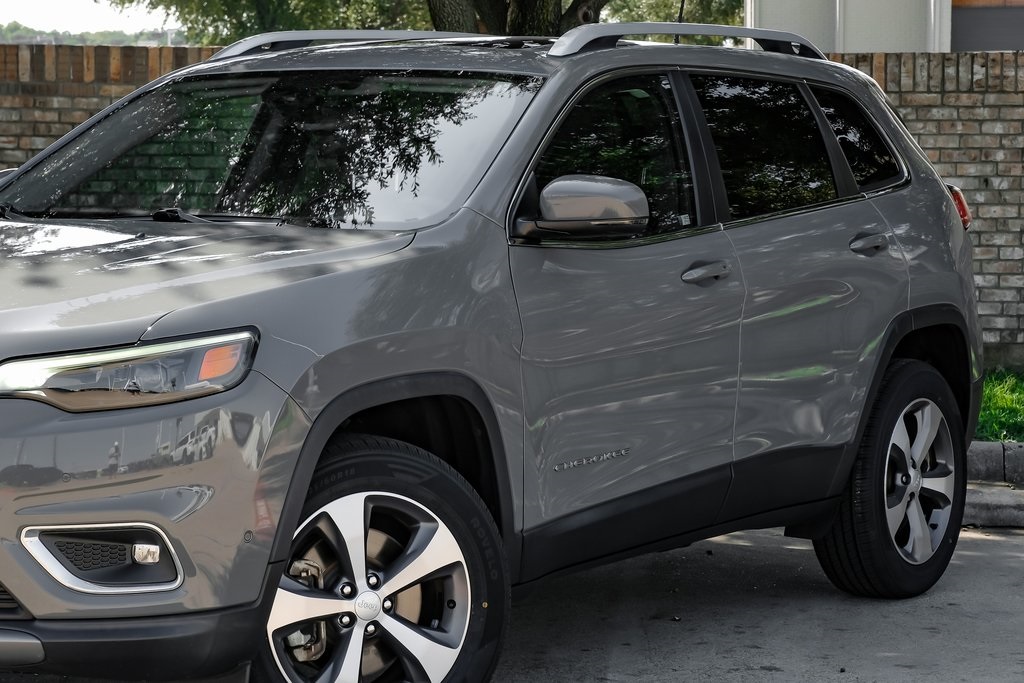 used 2021 Jeep Cherokee car, priced at $21,300
