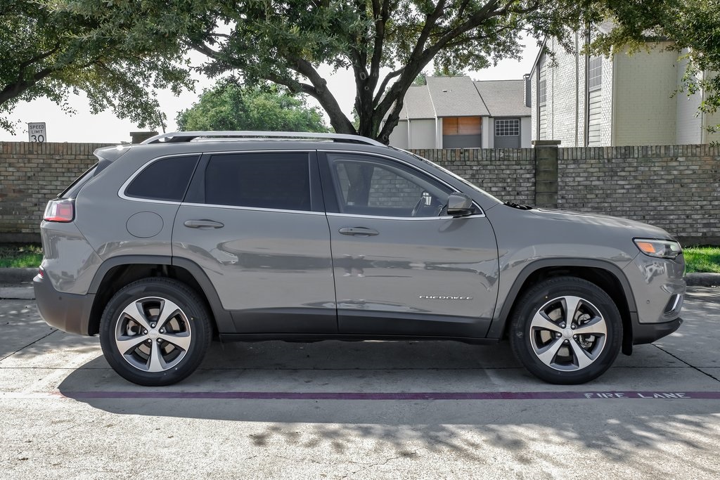 used 2021 Jeep Cherokee car, priced at $21,300