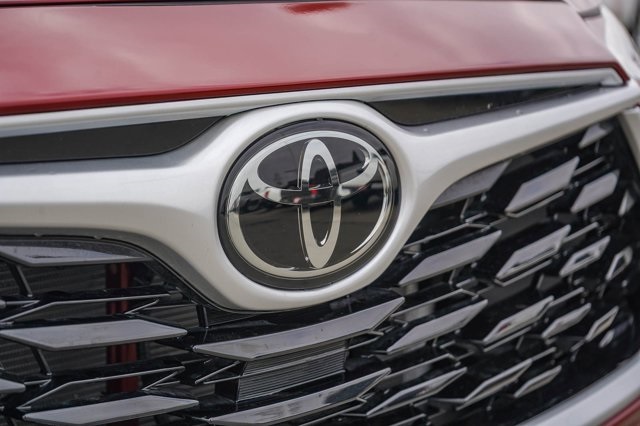 used 2024 Toyota Highlander car, priced at $41,695