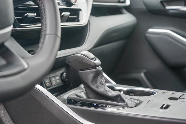 used 2024 Toyota Highlander car, priced at $41,695