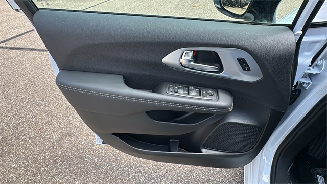 new 2025 Chrysler Pacifica car, priced at $51,412
