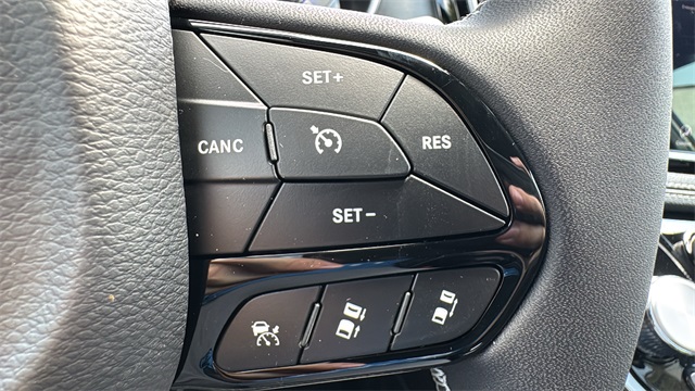 new 2025 Chrysler Pacifica car, priced at $51,412