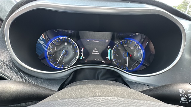 new 2025 Chrysler Pacifica car, priced at $51,412