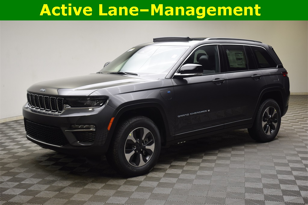 new 2025 Jeep Grand Cherokee car, priced at $52,356