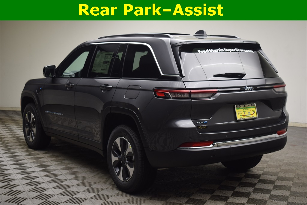 new 2025 Jeep Grand Cherokee car, priced at $52,356