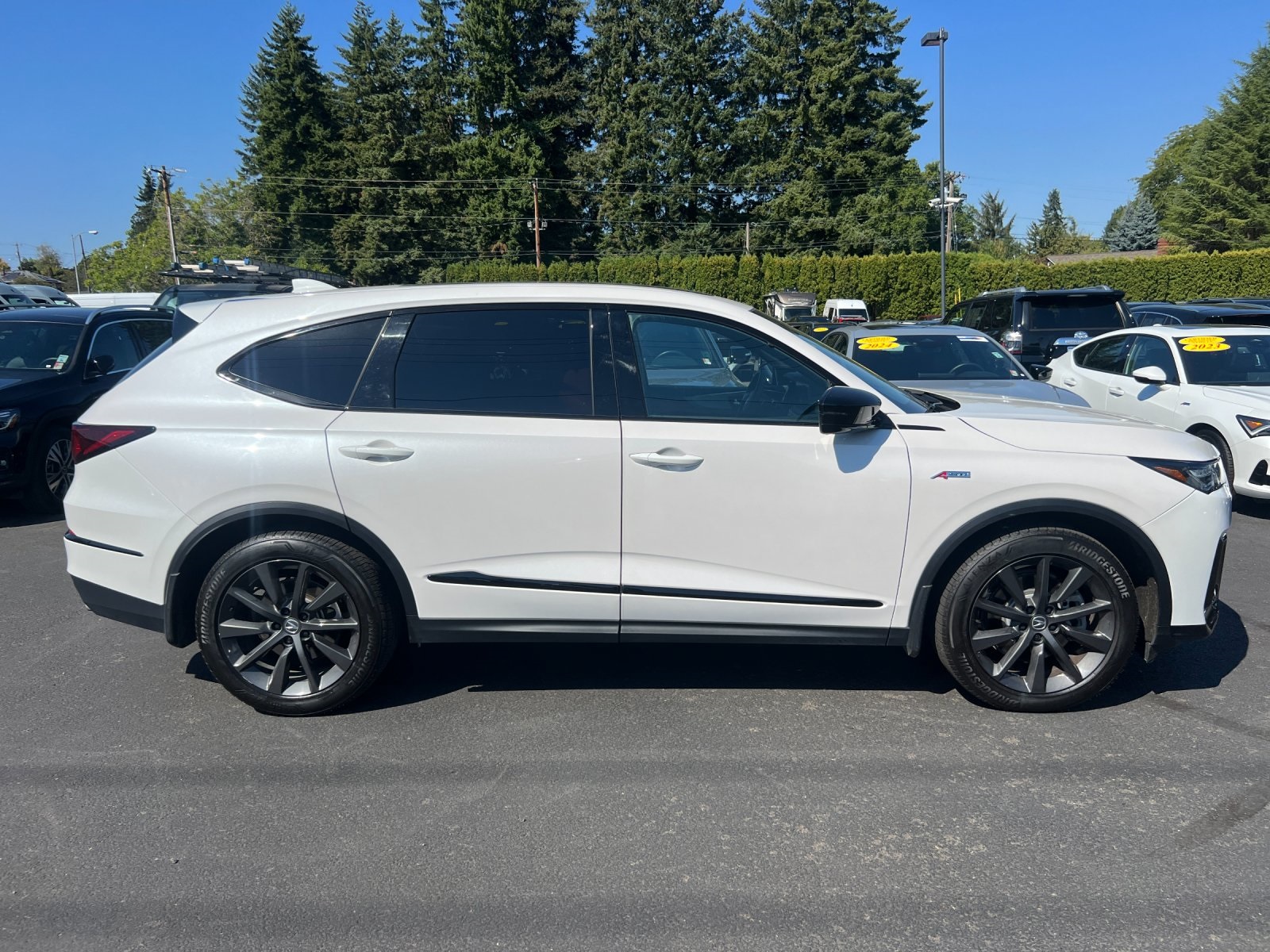 used 2025 Acura MDX car, priced at $55,998