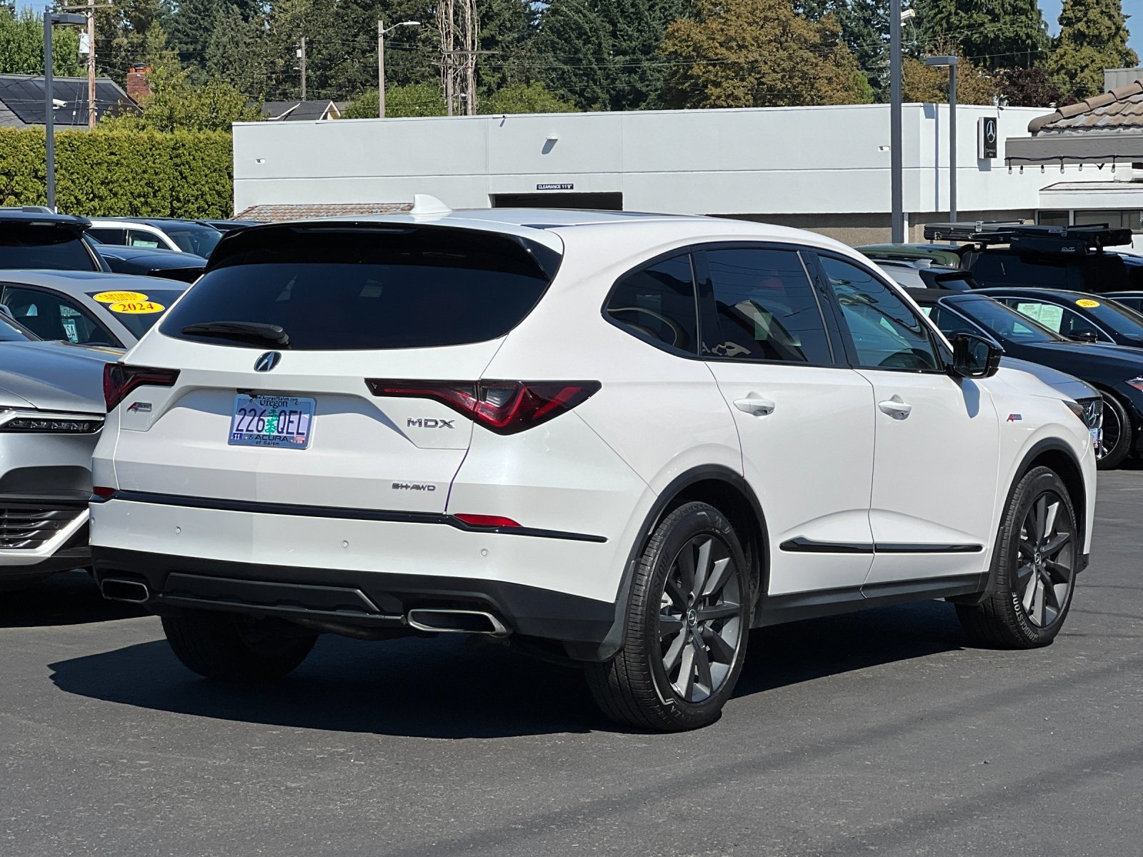 used 2025 Acura MDX car, priced at $55,998