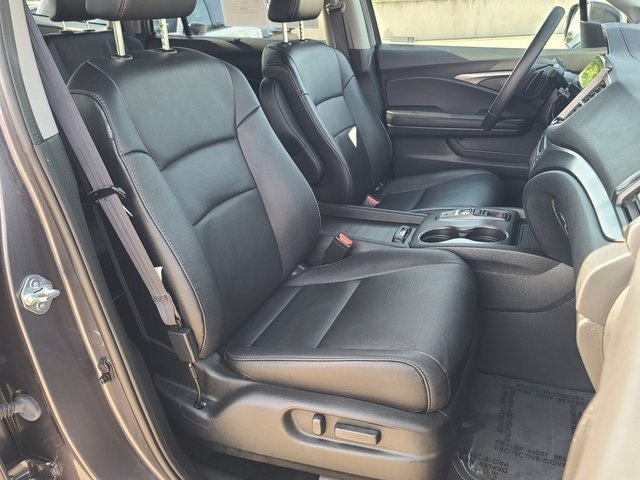 used 2022 Honda Pilot car, priced at $35,500