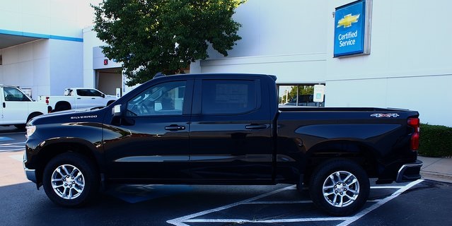 new 2025 Chevrolet Silverado 1500 car, priced at $59,685