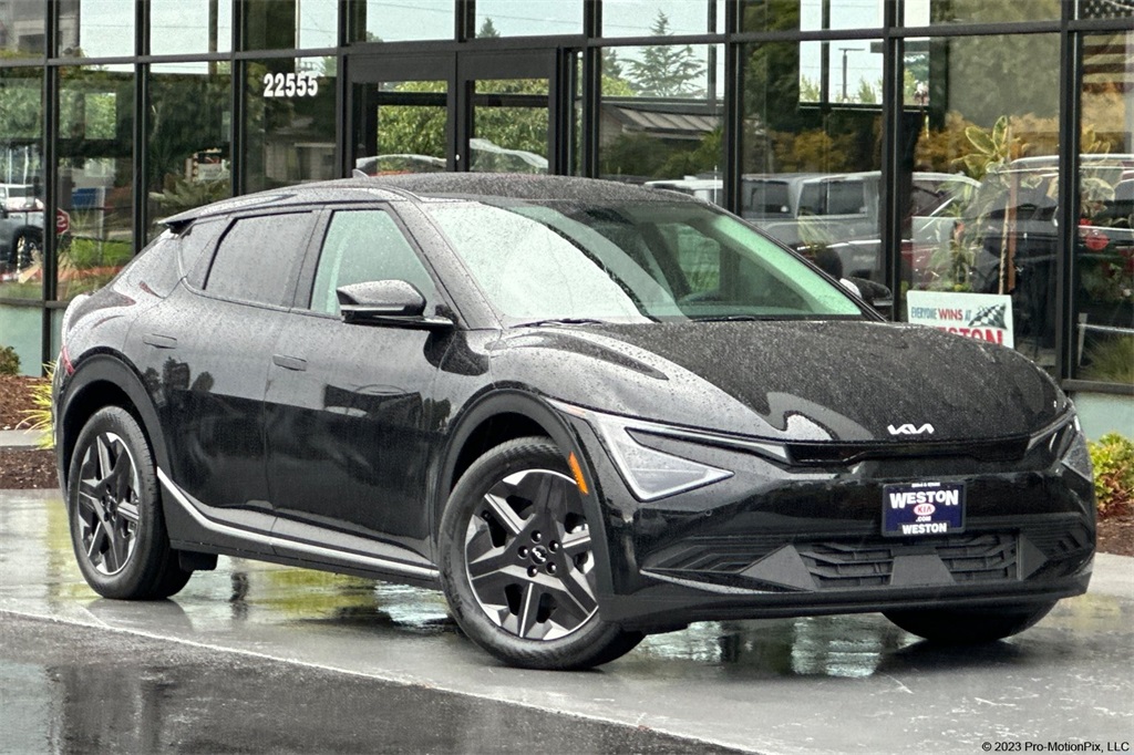new 2025 Kia EV6 car, priced at $52,630