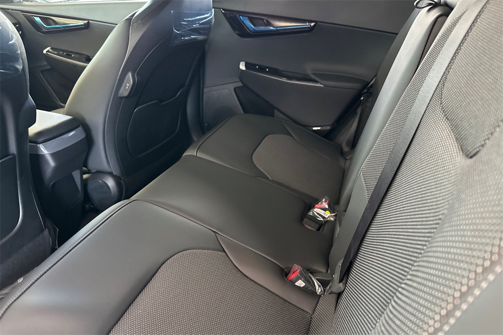 new 2025 Kia EV6 car, priced at $52,630