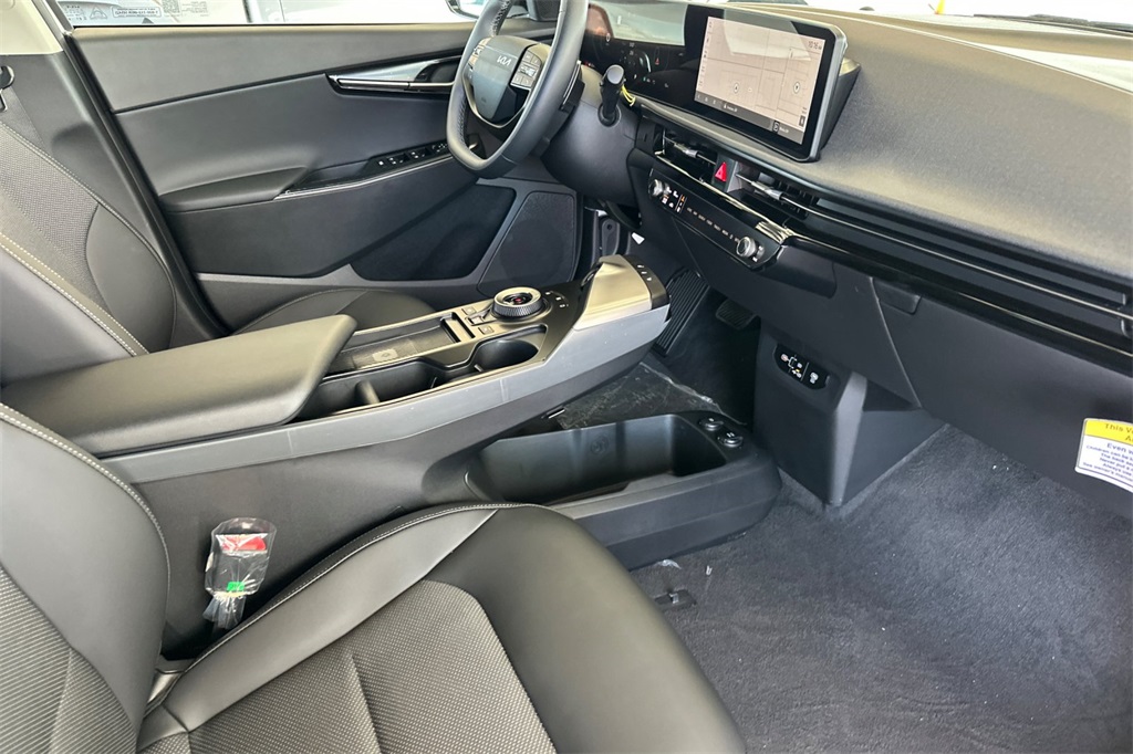 new 2025 Kia EV6 car, priced at $52,630