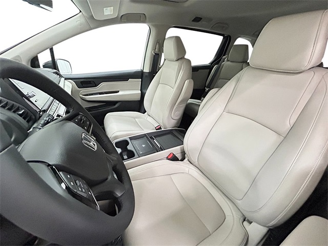new 2026 Honda Odyssey car, priced at $43,845