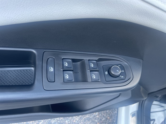 used 2025 Volkswagen Taos car, priced at $33,333
