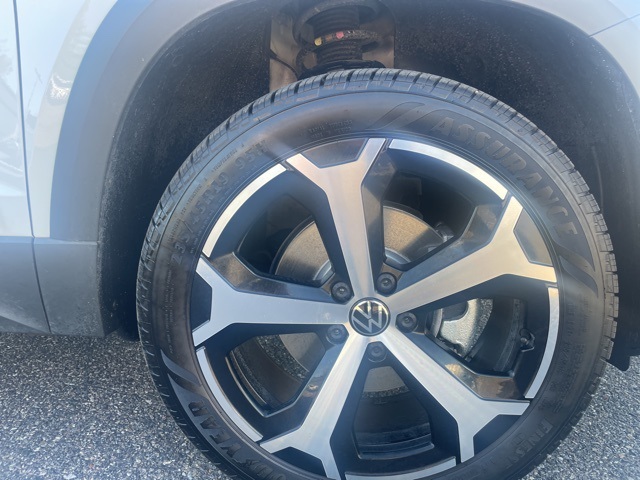 used 2025 Volkswagen Taos car, priced at $33,333