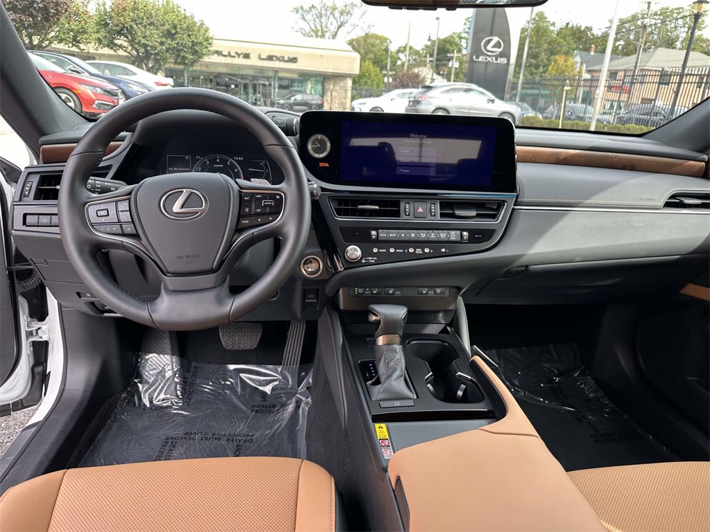 used 2025 Lexus ES car, priced at $43,995