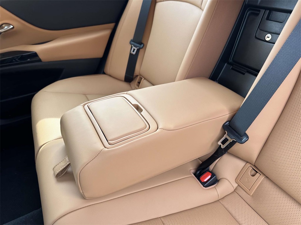 used 2025 Lexus ES car, priced at $43,995