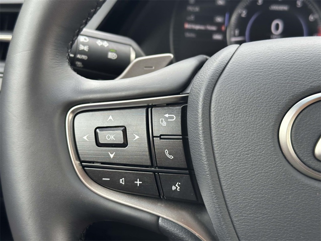 used 2025 Lexus ES car, priced at $43,995
