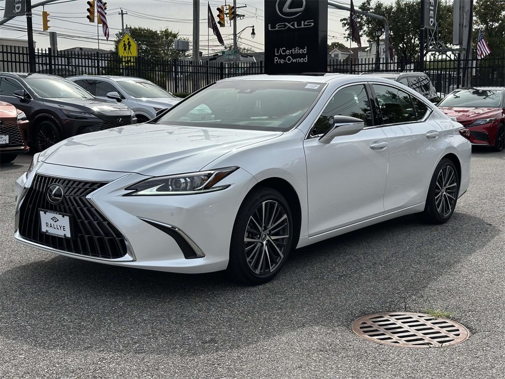 used 2025 Lexus ES car, priced at $43,995