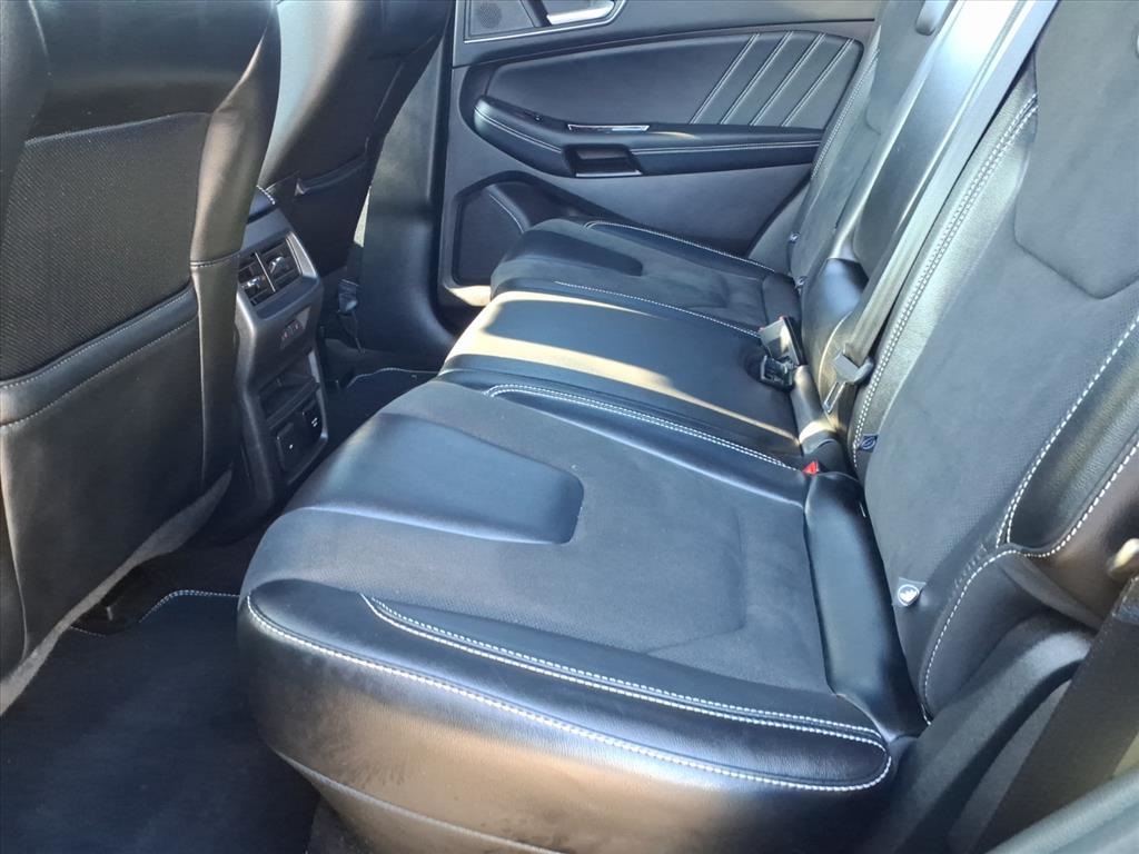 used 2019 Ford Edge car, priced at $23,900