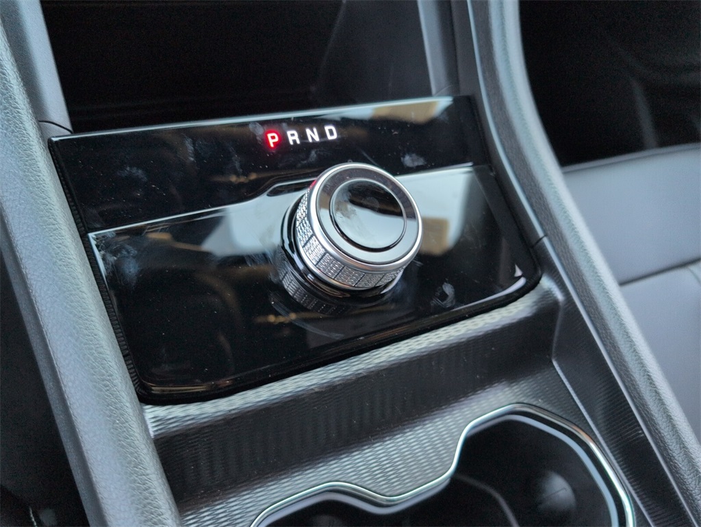 new 2025 Jeep Grand Cherokee car, priced at $40,165