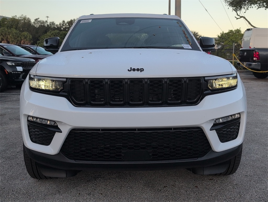 new 2025 Jeep Grand Cherokee car, priced at $40,165