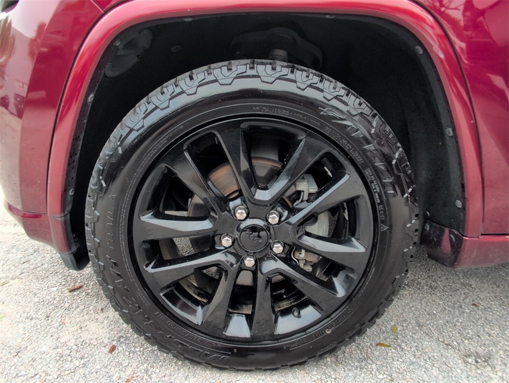 used 2018 Jeep Grand Cherokee car, priced at $14,188