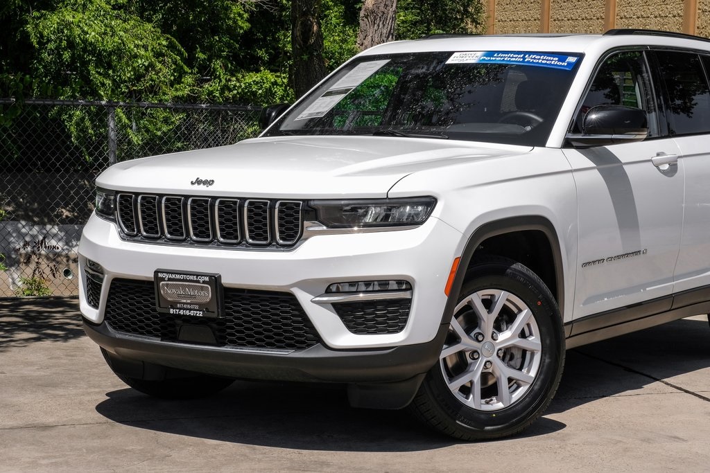 used 2022 Jeep Grand Cherokee car, priced at $30,836