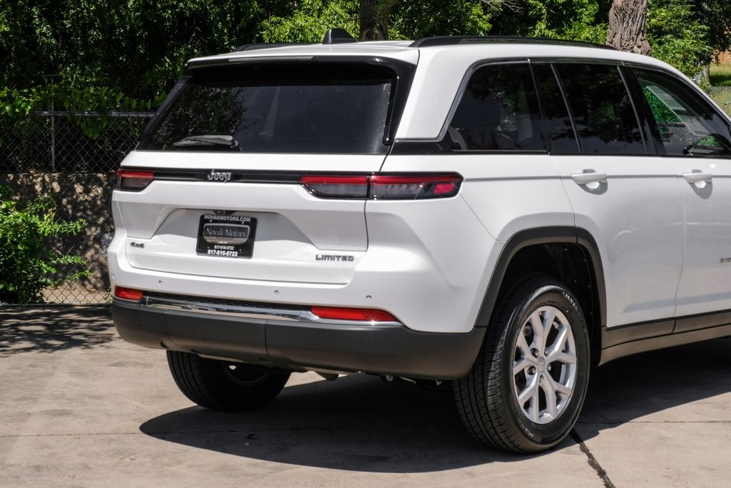 used 2022 Jeep Grand Cherokee car, priced at $30,836