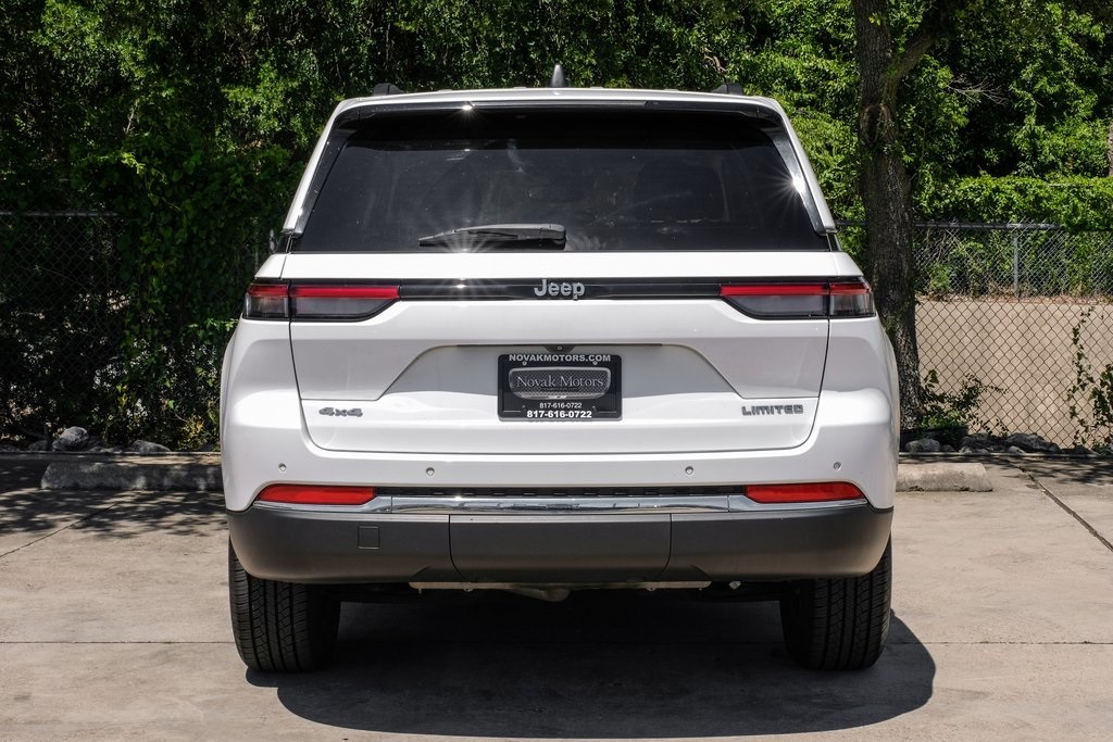 used 2022 Jeep Grand Cherokee car, priced at $30,836