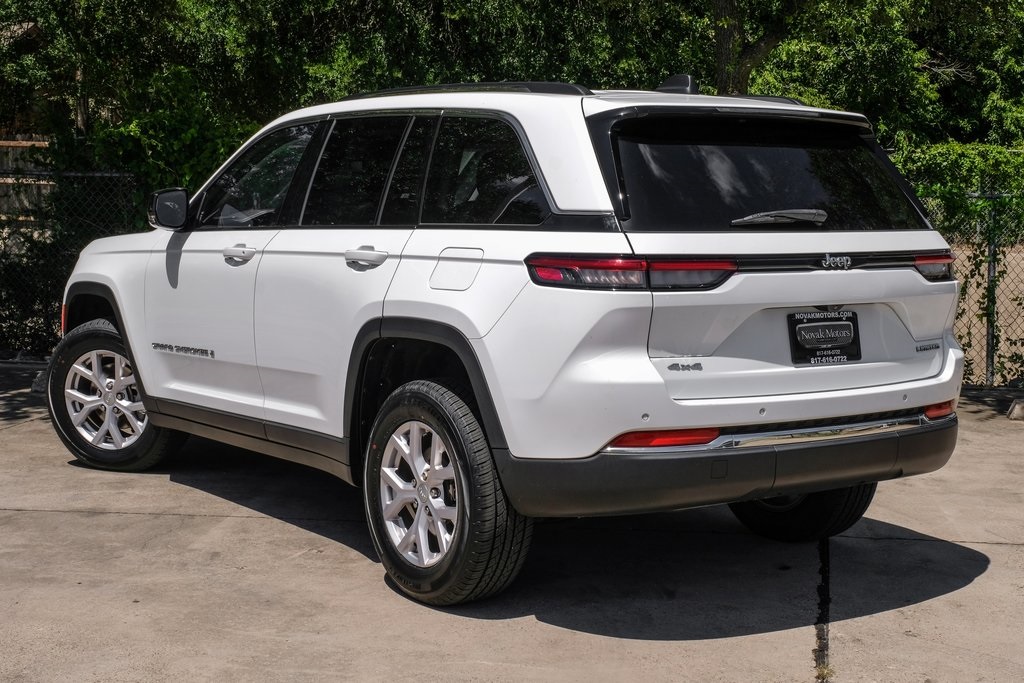 used 2022 Jeep Grand Cherokee car, priced at $30,836