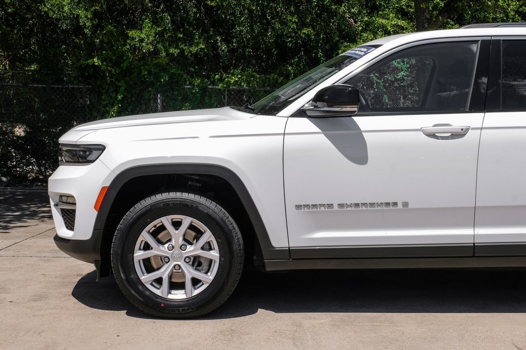 used 2022 Jeep Grand Cherokee car, priced at $30,836