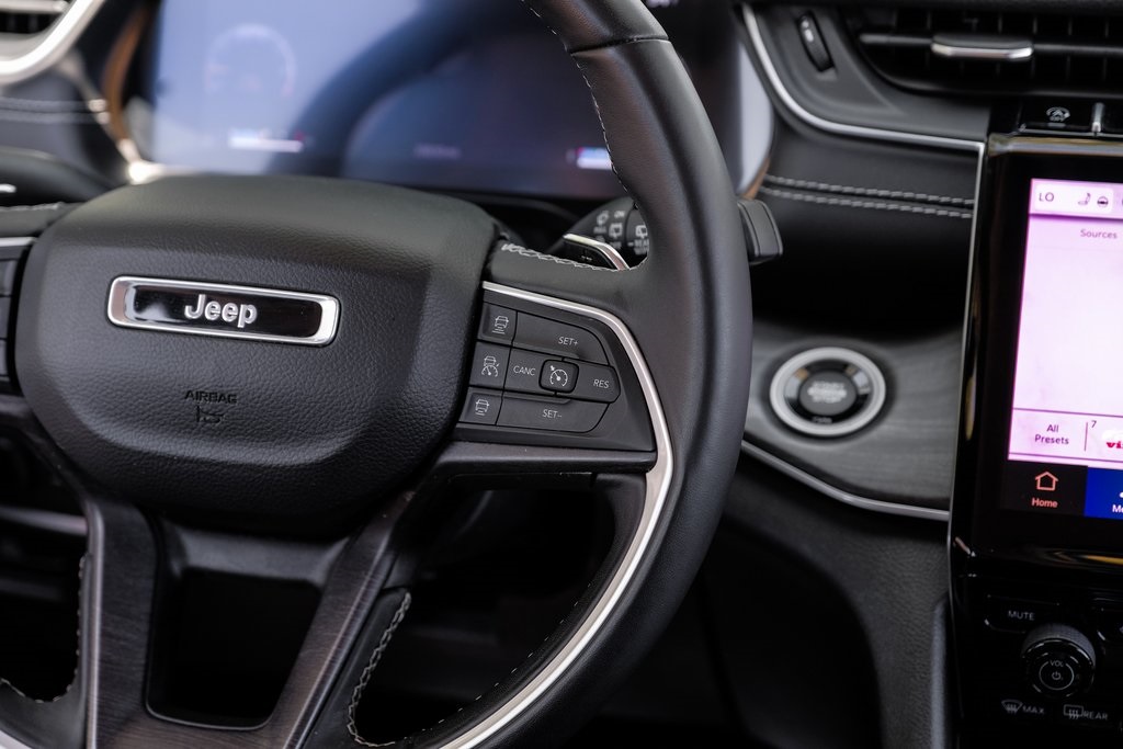 used 2022 Jeep Grand Cherokee car, priced at $30,836