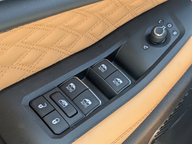 new 2025 Jeep Grand Cherokee car, priced at $55,560