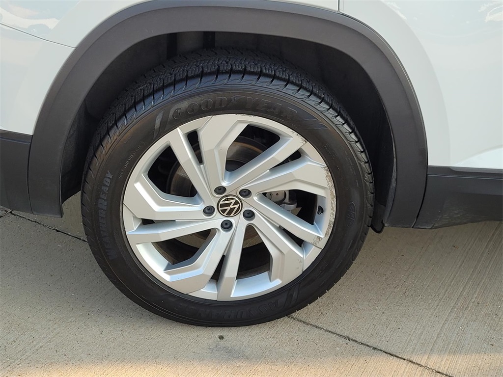 used 2023 Volkswagen Atlas car, priced at $23,670