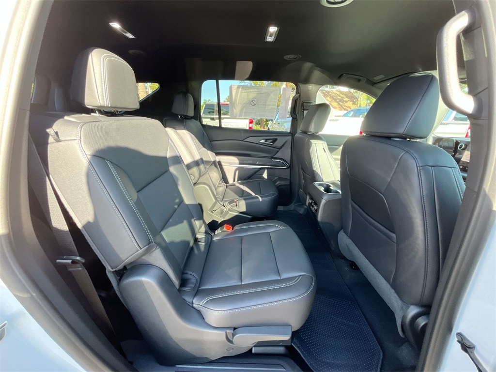 new 2026 Chevrolet Traverse car