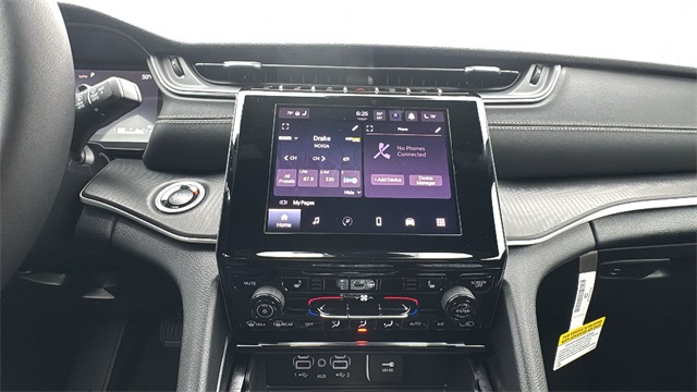 new 2025 Jeep Grand Cherokee car, priced at $42,848