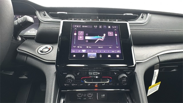 new 2025 Jeep Grand Cherokee car, priced at $42,848