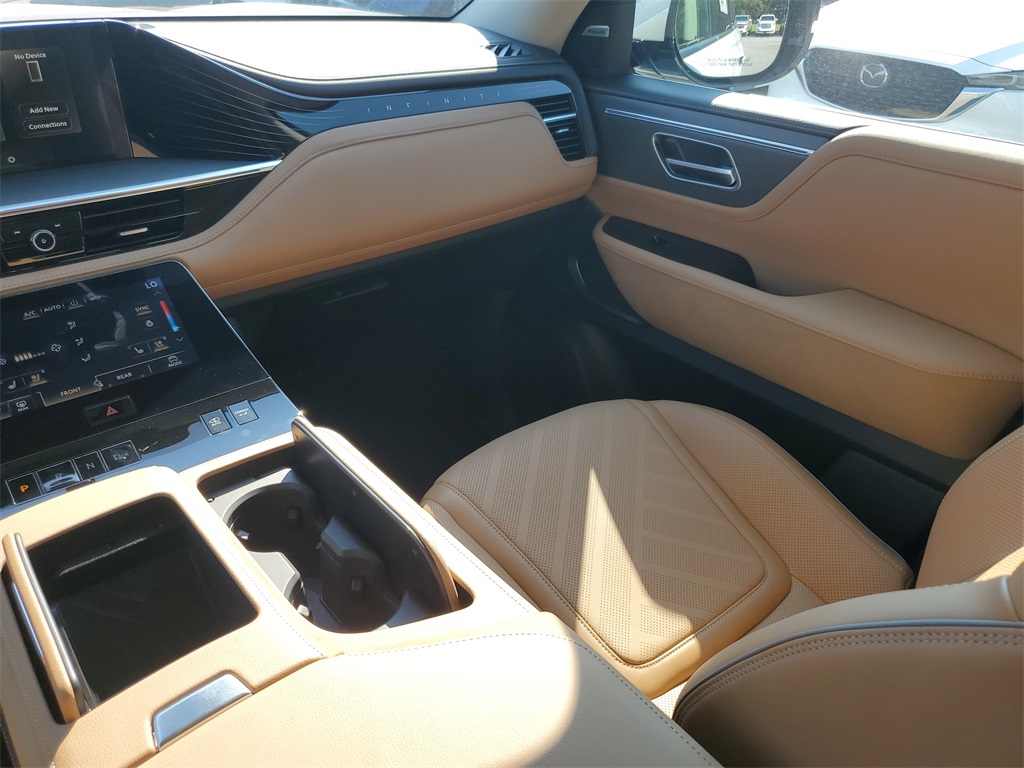 new 2025 INFINITI QX80 car, priced at $86,740