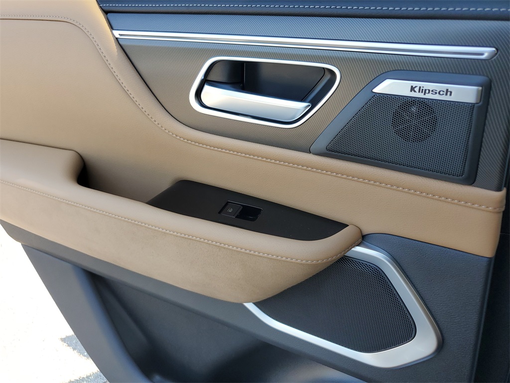 new 2025 INFINITI QX80 car, priced at $86,740