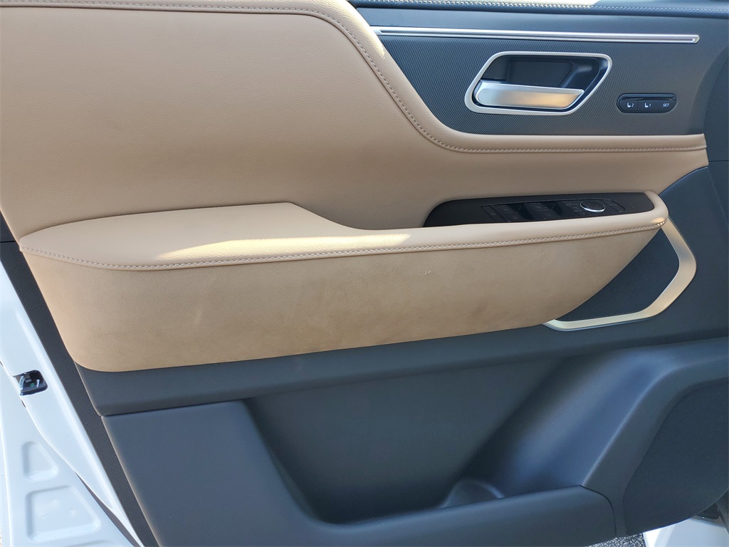 new 2025 INFINITI QX80 car, priced at $86,740